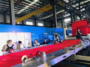 智能制造再升級(jí) 邵陽紡機(jī)同步發(fā)布新型拉幅定形機(jī)與氣液染色機(jī)，以變頻技術(shù)驅(qū)動(dòng)行業(yè)革新